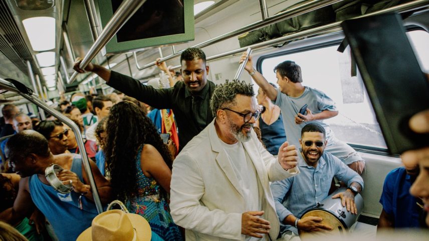 Trajeto do Trem do Samba da Central do Brasil até Oswaldo Cruz virou cortejo cultural (Foto: Divulgação)