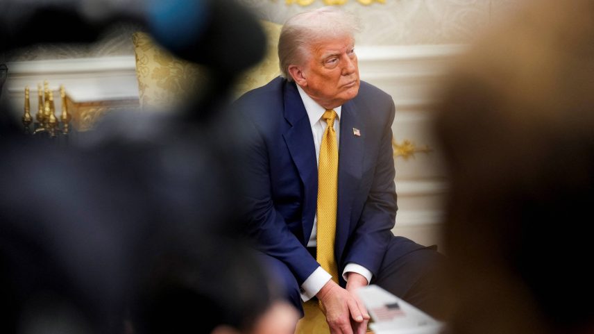 O presidente dos Estados Unidos, Donald Trump, no Salão Oval da Casa Branca, em Washington (Foto: Kent Nishimura - 22.jul.25/Reuters)