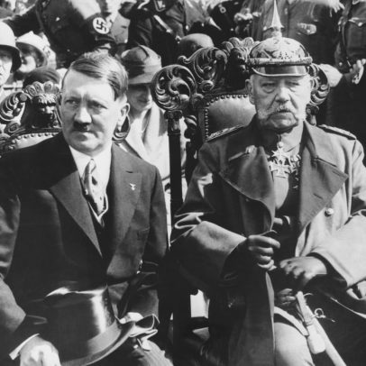 Democracias em risco: reflexões sobre Weimar e protestos históricos na literatura