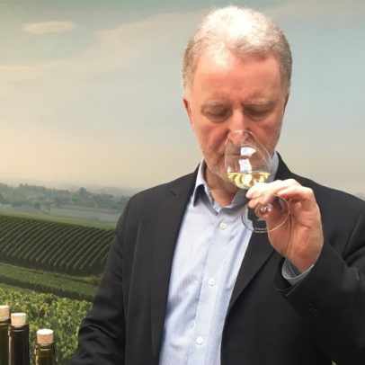 A degustação de vinhos revela reflexões filosóficas, afirma Barry C. Smith