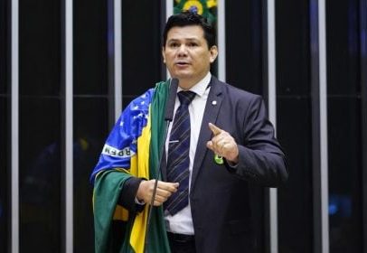 Conselho de Ética abre processo que pode levar à cassação de Gilvan da Federal