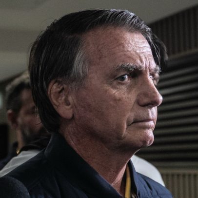Bolsonaro afirma que advogados o aconselharam a não fazer declarações públicas