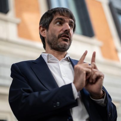PSOE e Sumar discutem pacto da coalizão após crise provocada por Cerdán