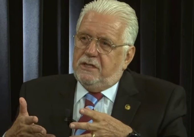 Senador Jaques Wagner (PT-BA), líder do governo no Senado, é um dos membros da comitiva (Foto: Reprodução/UOL)