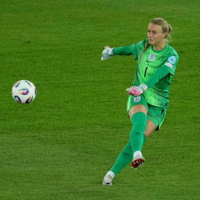 Hannah Hampton assume a meta da seleção após saída de Mary Earps