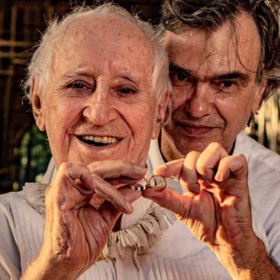 Marcelo Drummond presta homenagem a Zé Celso dois anos após sua morte