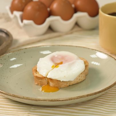 Ovo frito sem óleo garante sabor e reduz consumo de gordura na alimentação