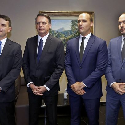 Bolsonaro revela apoio a candidato da família para as eleições de 2026