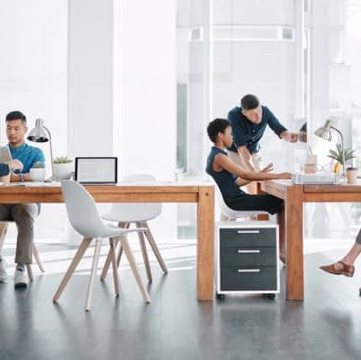 Jovens trabalhadores avaliam empresas e revelam expectativas em nova pesquisa