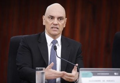 Eurodeputados de direita solicitam sanções da UE contra o comissário Moraes