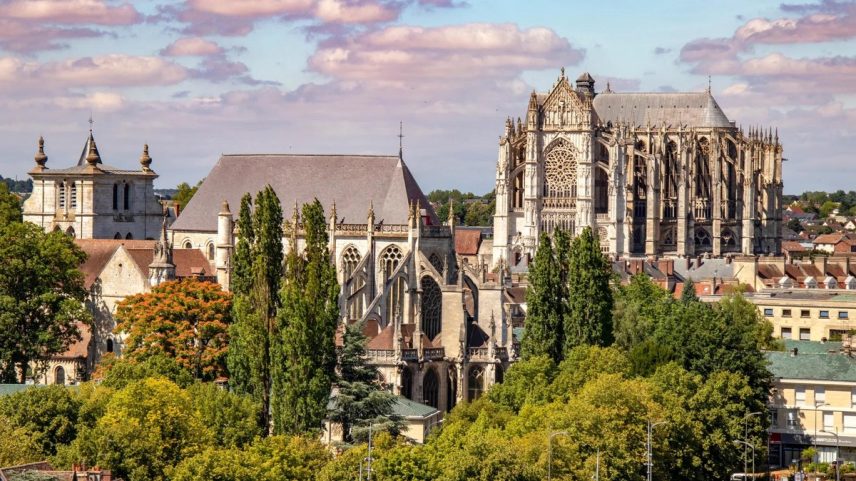 As opiniões divergem sobre qual é a catedral mais alta do mundo (Foto: guy-ozenne/Reprodução AD México)