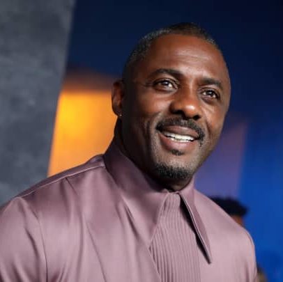 Idris Elba revela experiência difícil em fábrica antes da fama em Hollywood