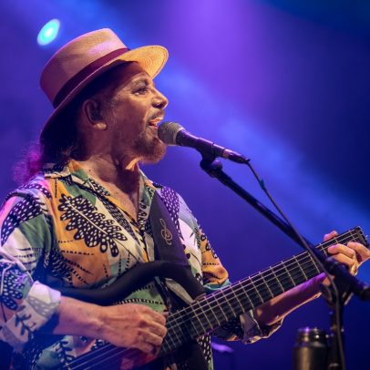 Diversão garantida com Arraiá do Circo e shows de Chico Diaz e Mombojó na semana