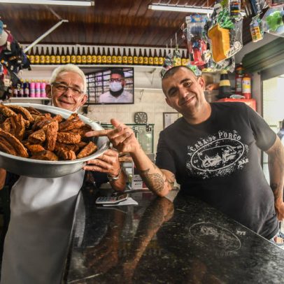 Bar do Carlão: torresmo que inspirou Jefferson Rueda na Casa do Porco