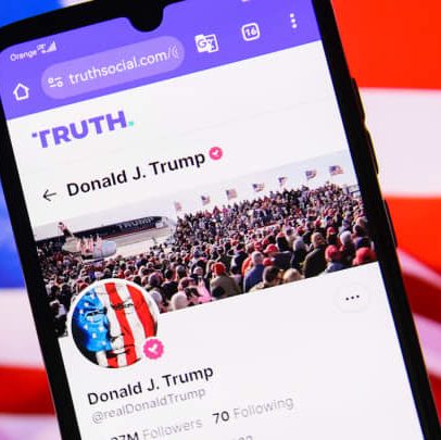 Trump publica postagens em redes sociais a qualquer hora, exceto em um momento específico