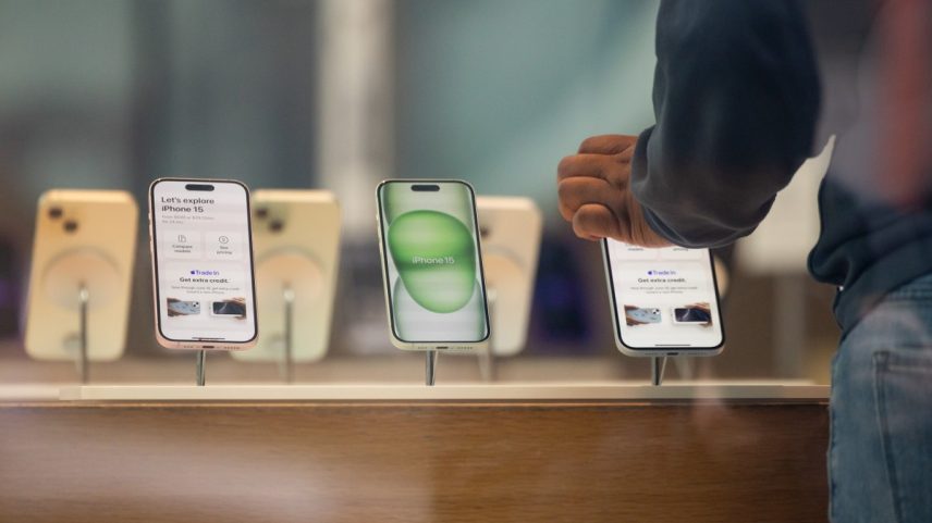 Apple está lançando um novo plano de seguro que cobrirá até três dispositivos (Foto: Yuki Iwamura/Bloomberg)