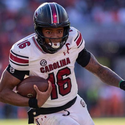 LaNorris Sellers se destaca como quarterback promissor da Carolina do Sul
