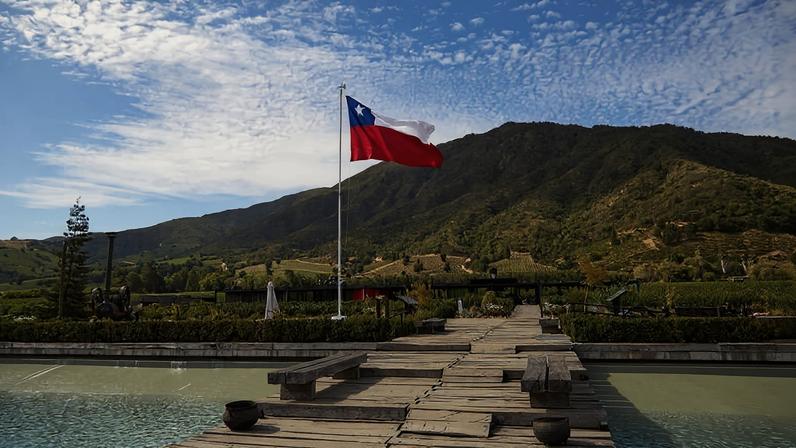 Imagem mostra a vinícola Montes, no Vale de Colchagua, eleita a 17ª melhor do mundo pelo World's Best Vineyards em 2024