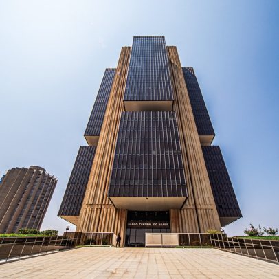 Copom decide manter taxa de juros em 15% ao ano durante reunião desta quarta-feira