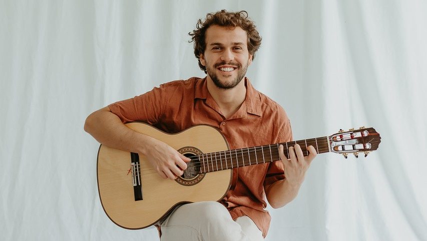 Intérprete fará shows junto ao ícone Roberto Menescal (foto: Fernanda Assis)