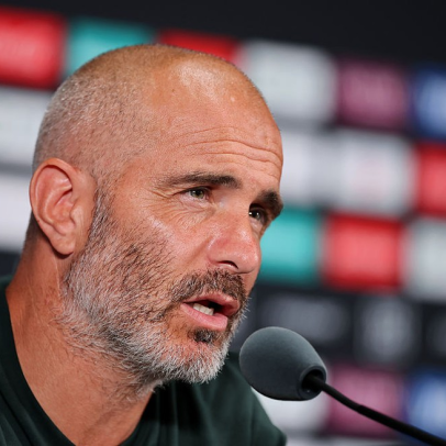 Técnico do Chelsea destaca qualidade e potencial de Renato em entrevista