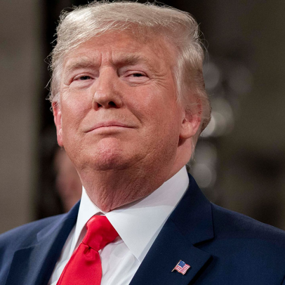 Trump anuncia tarifa de 50% sobre produtos brasileiros, mas mantém isenções para setores-chave das exportações