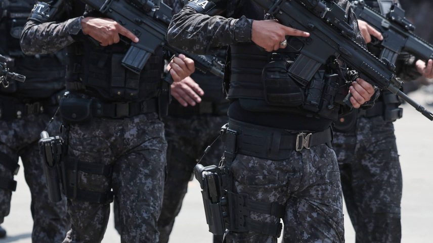 Policiais militares da Rota durante apresentação no aniversário da tropa (Foto: Danilo Verpa - 15.out.24/Folhapress)