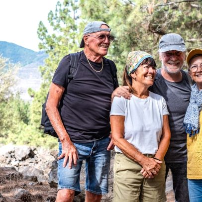 Cuide da sua saúde com quatro dicas para uma velhice ativa e feliz
