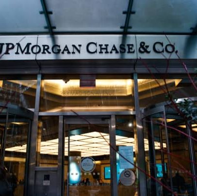 JPMorgan Chase apresenta resultados positivos e analista vê potencial de crescimento