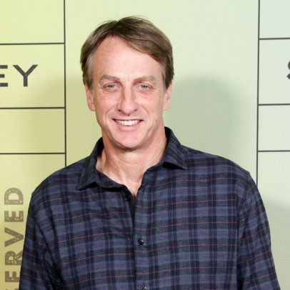 Tony Hawk defende trilha sonora de 'Pro Skater 3+4' após críticas de fãs