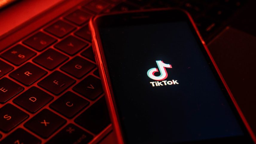 Suprema Corte define que TikTok deverá ser vendido ou encerrar suas operações nos EUA (Foto: Lam Yik/Bloomberg)