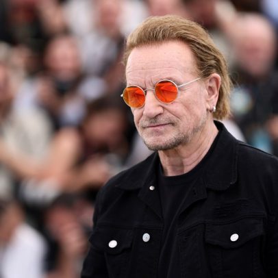 Bono se despede emocionado de funcionários da USAID demitidos por Trump