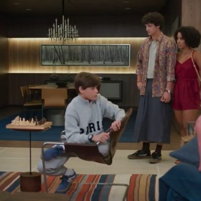 Menino usa saia e gera polêmica na novela 'Vale Tudo'