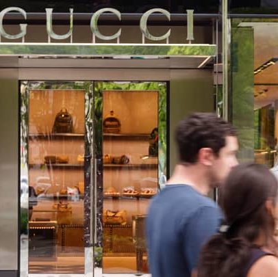 Gucci enfrenta queda de 25% nas vendas e afeta resultados da Kering em 15%