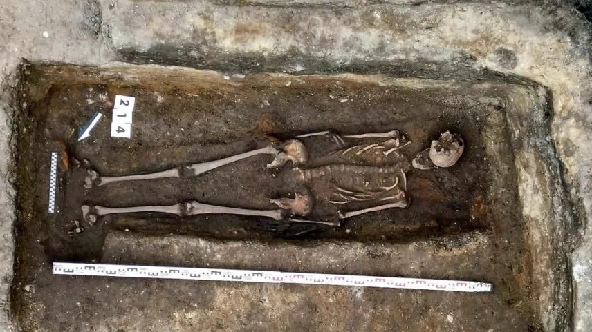 Sepultura pode ter mais de 700 anos (Foto: ArcheoScan/Divulgação)