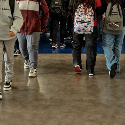 Coalizão de 24 estados processa governo Trump por US$ 6,8 bilhões em educação