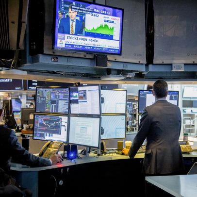 Dow Jones Futuro cai antes de dados sobre vendas no varejo e resultados da Netflix