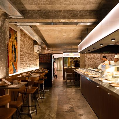 São Paulo ganha três novos restaurantes japoneses, incluindo um com refeições em pé