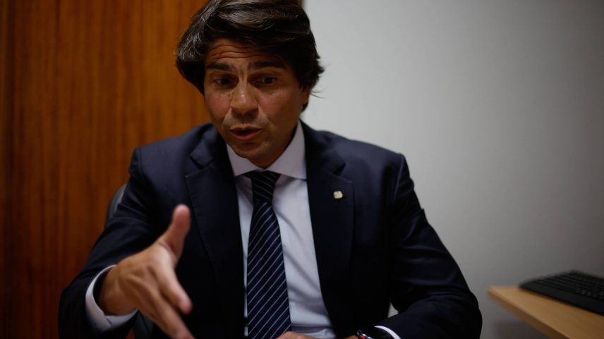 Deputado Pedro Paulo (PSD-RJ) coordena o grupo de trabalho da reforma administrativa na Câmara (Foto: Pedro Ladeira - 17.jun.2025/Folhapress)