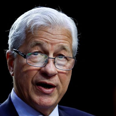 Dimon critica complacência do mercado e apoia postura cautelosa de Trump