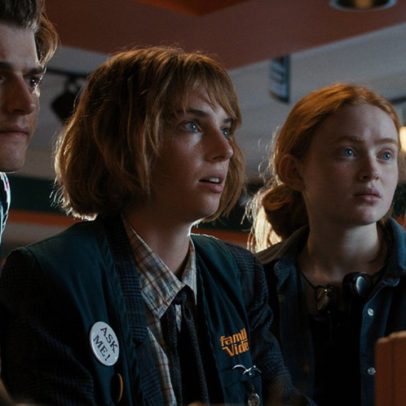 Hino roqueiro se destaca na famosa série Stranger Things e conquista fãs