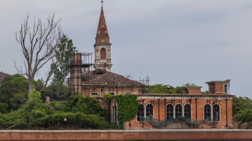 Poveglia abrigou um asilo para doentes mentais no século XIX (Foto: Marco Di Lauro/Getty Images)