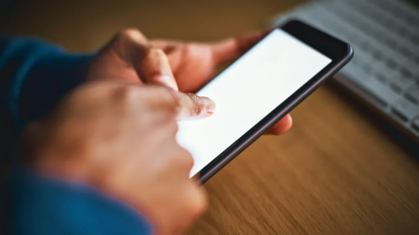 Famílias foram alertadas a verificar ofertas de emprego antes de aceitá-las (Foto: Rapid Eye via Getty Images)