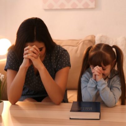 Evangélicas têm maior taxa de natalidade em comparação a mulheres de outras religiões