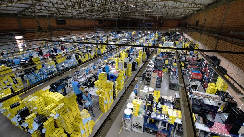 Fábrica da Usaflex: empresa enfrenta expectativa sobre embarque de 1,2 milhão de pares de sapatos (Foto: Divulgação)