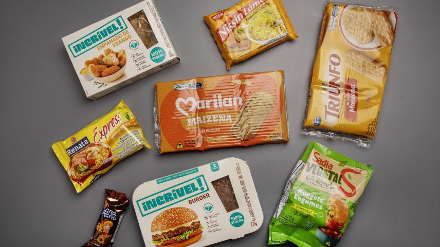 Alimentação baseada em produtos ultraprocessados favorece obesidade e apresenta riscos à saúde (Foto: Eduardo Knapp - 21.mai.25/Folhapress)