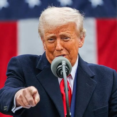 Bolsonaristas aprovam moção de louvor a Trump em sessão conturbada na câmara