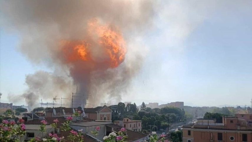 Explosão em posto de gasolina em Roma (Foto: Reprodução/X)