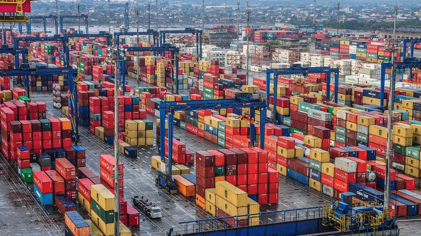 China reduz impostos em RMB 636 bilhões para impulsionar setores estratégicos e inovação (Foto: Reprodução)
