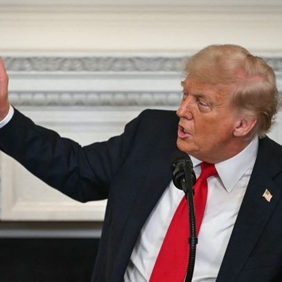 Trump oferece apoio a Lula em momento crítico da política brasileira